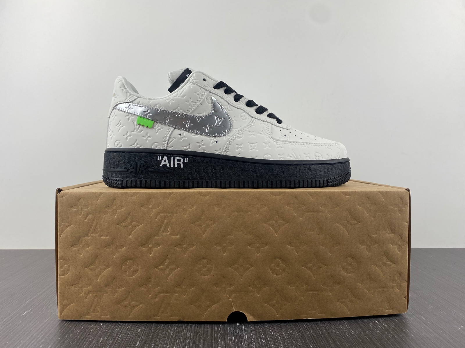 NIKE AIR FORCE 1 LOW BY VIRGIL ABLOH