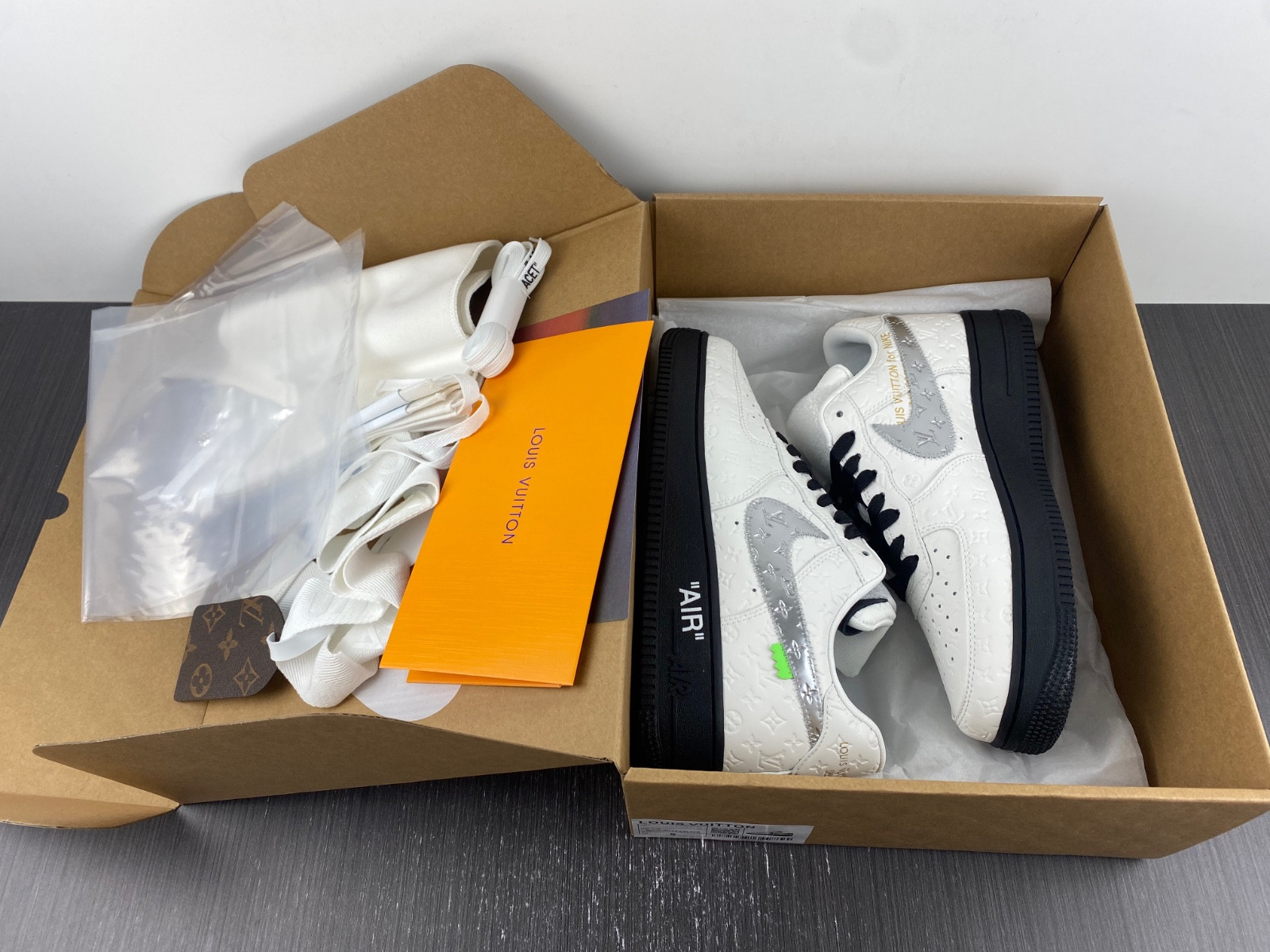 NIKE AIR FORCE 1 LOW BY VIRGIL ABLOH