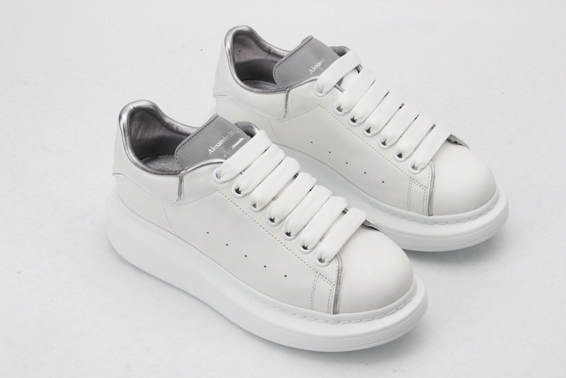 ALEXANDER MCQUEEN SNEAKER