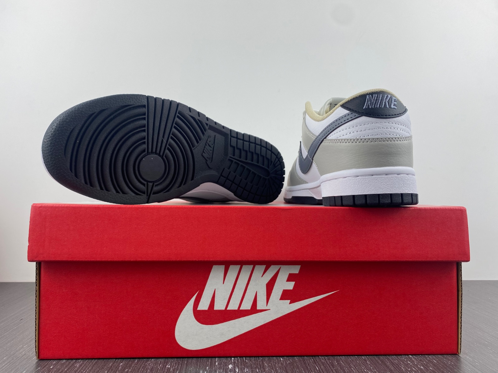 Nike Dunk Low FD0661-100