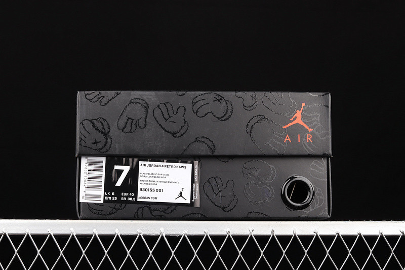 Jordan 4 Retro Kaws Black 930155-001