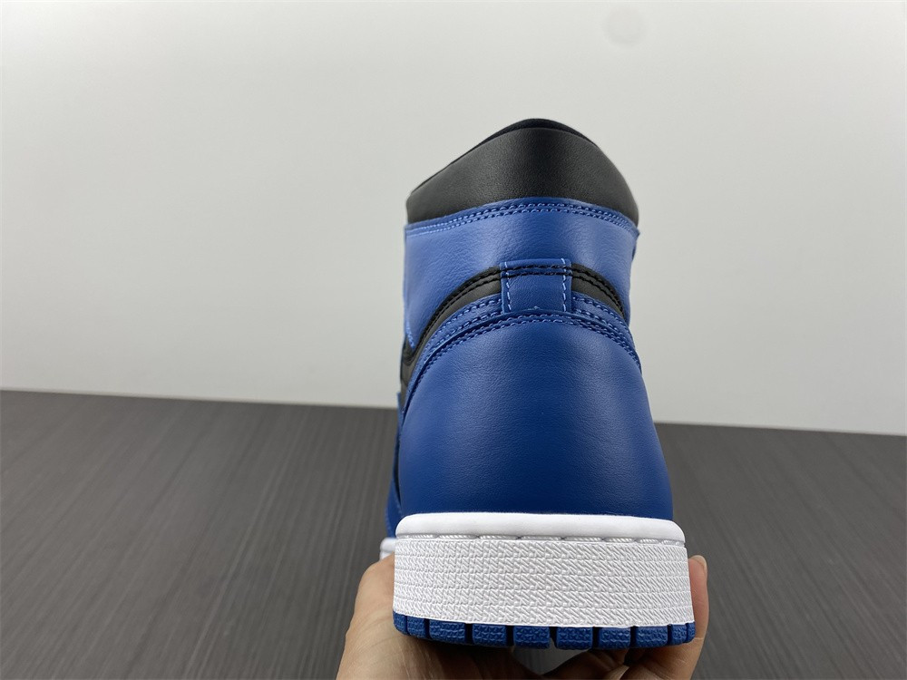 Air Jordan 1 Retro High OG “Dark Marina Blue” 555088-404