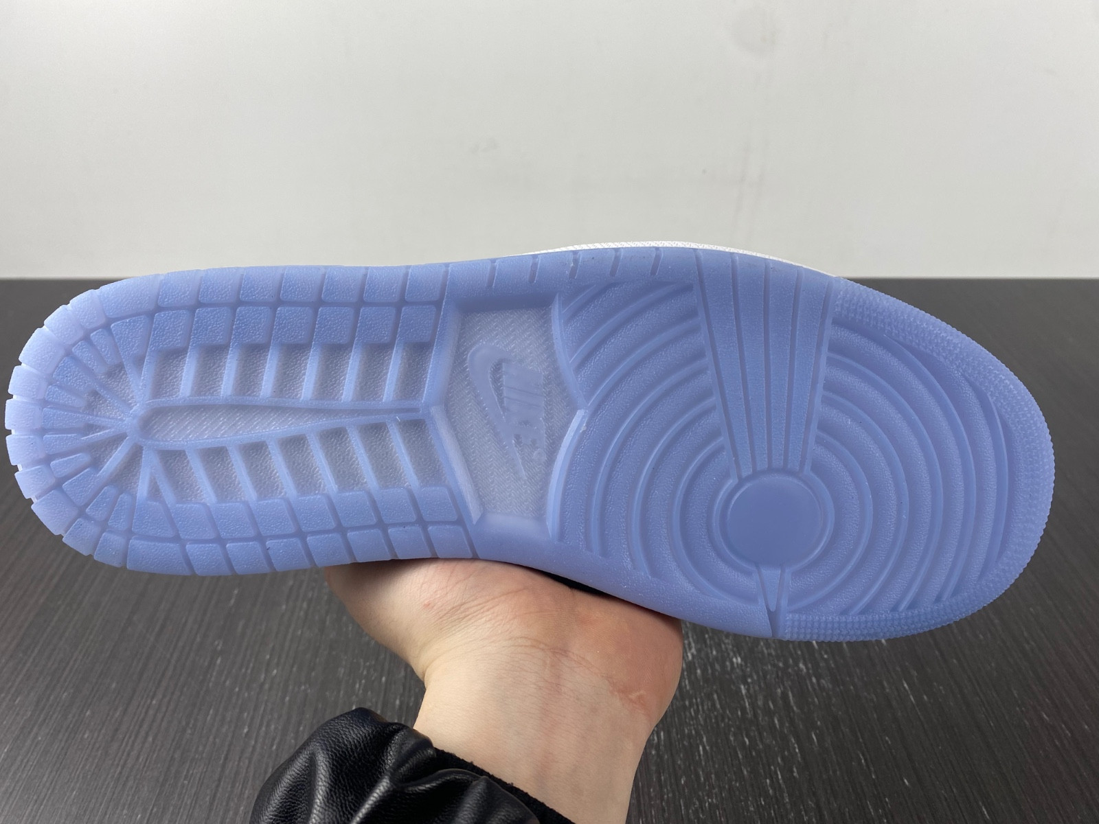 Jordan 1 Mid SE Space Jam - DV1308-004