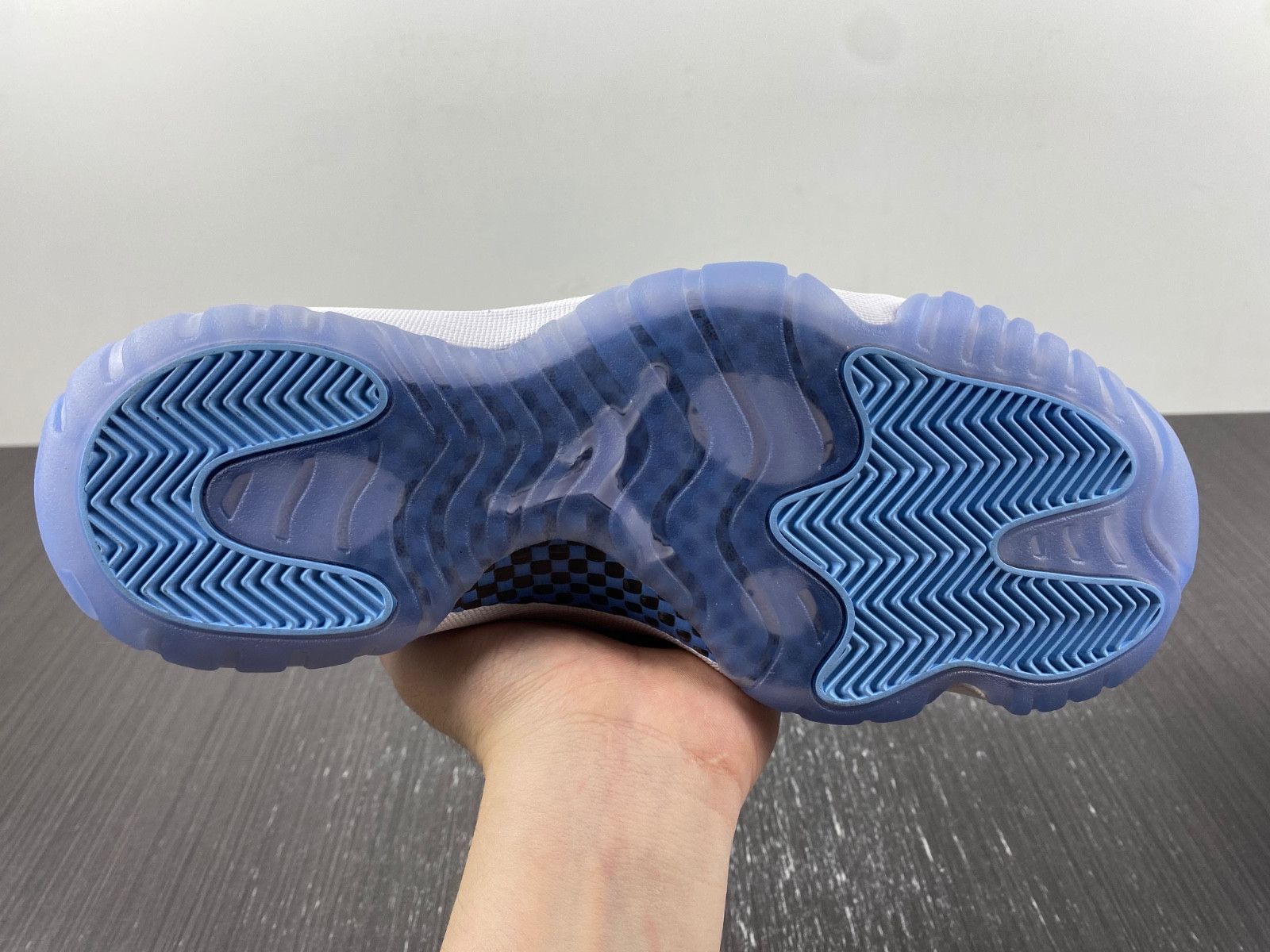 Air Jordan 11 WMNS CT8012-141