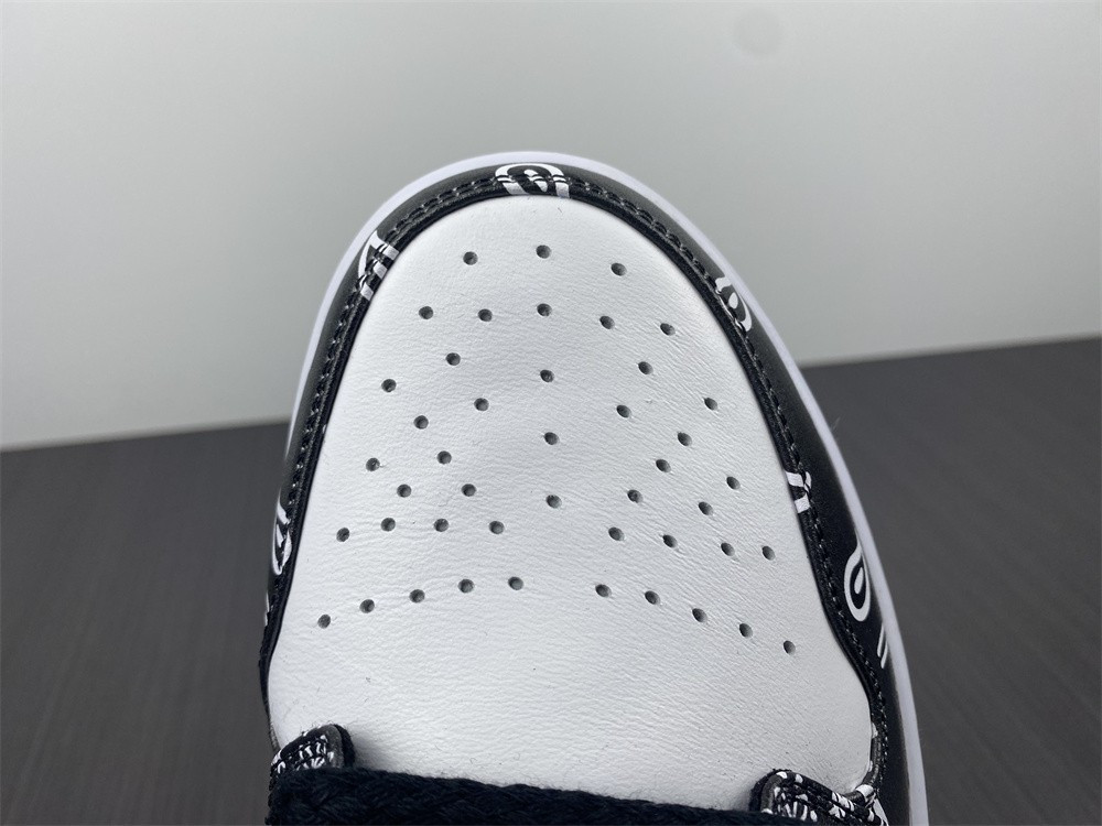 AIR JORDAN 1 LOW BLACK WHITE GREY 553558-040