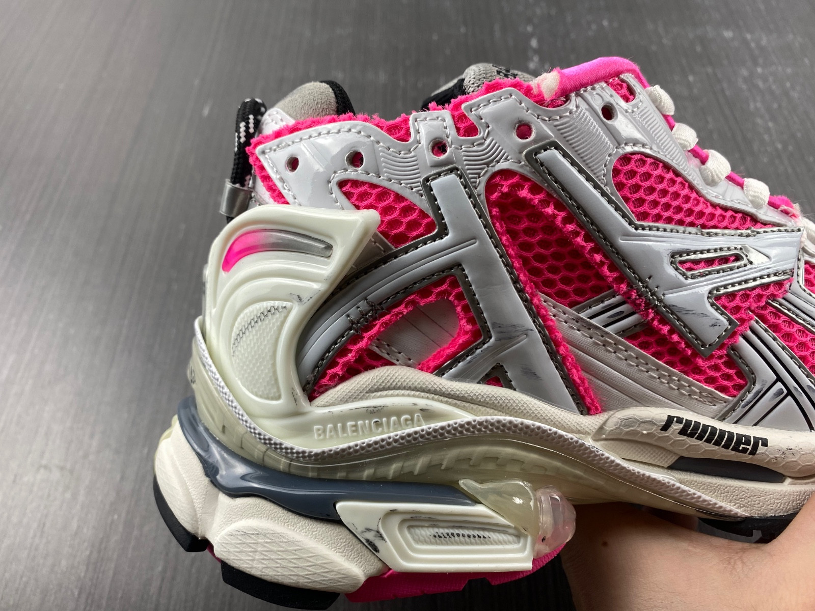 Ba*len*cia*ga runner 677402 w3rbn 9155