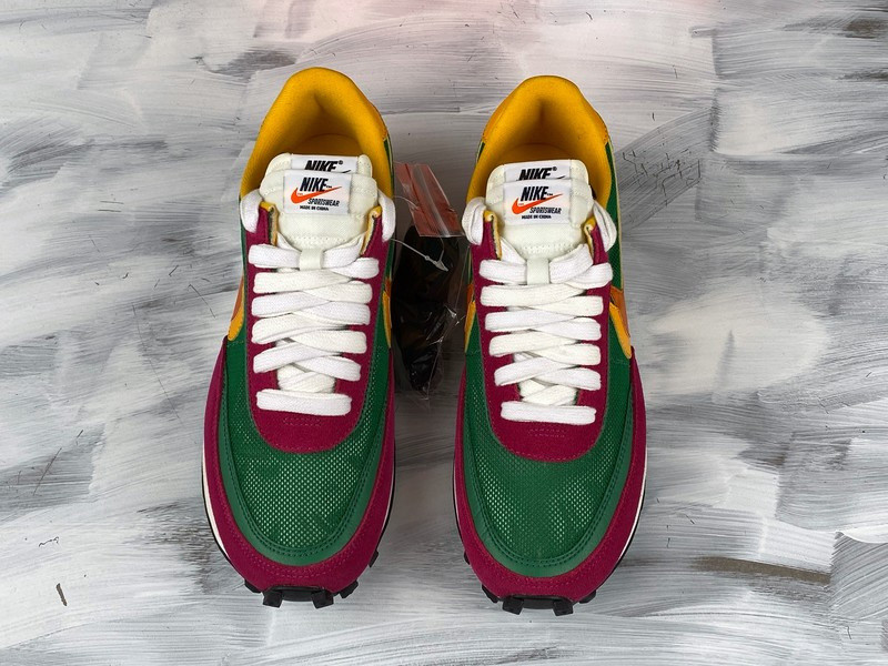 NIKE LD WAFFLE X SACAI PINE GREEN BV0073-301