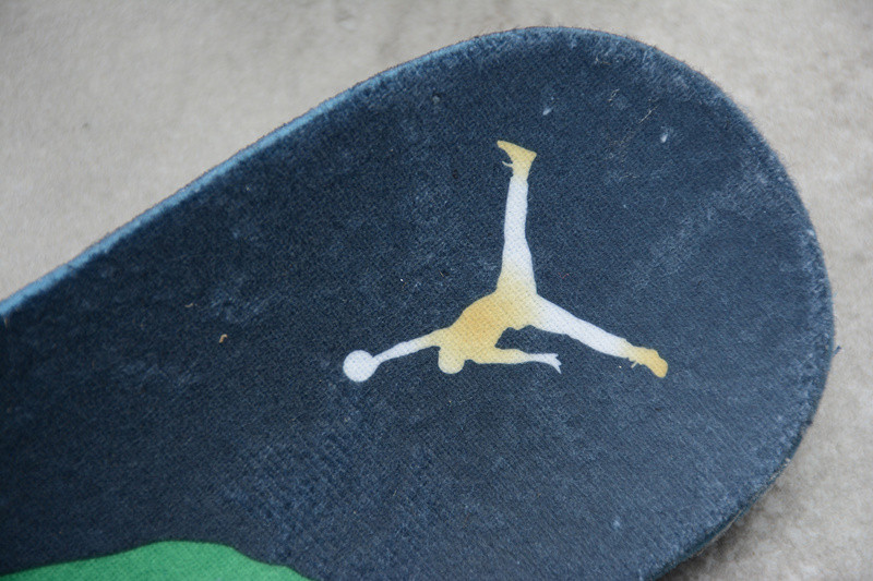 AIR JORDAN 1 HIGH OG "SOLEFLY FRIENDS & FAMILY" AV3905-038