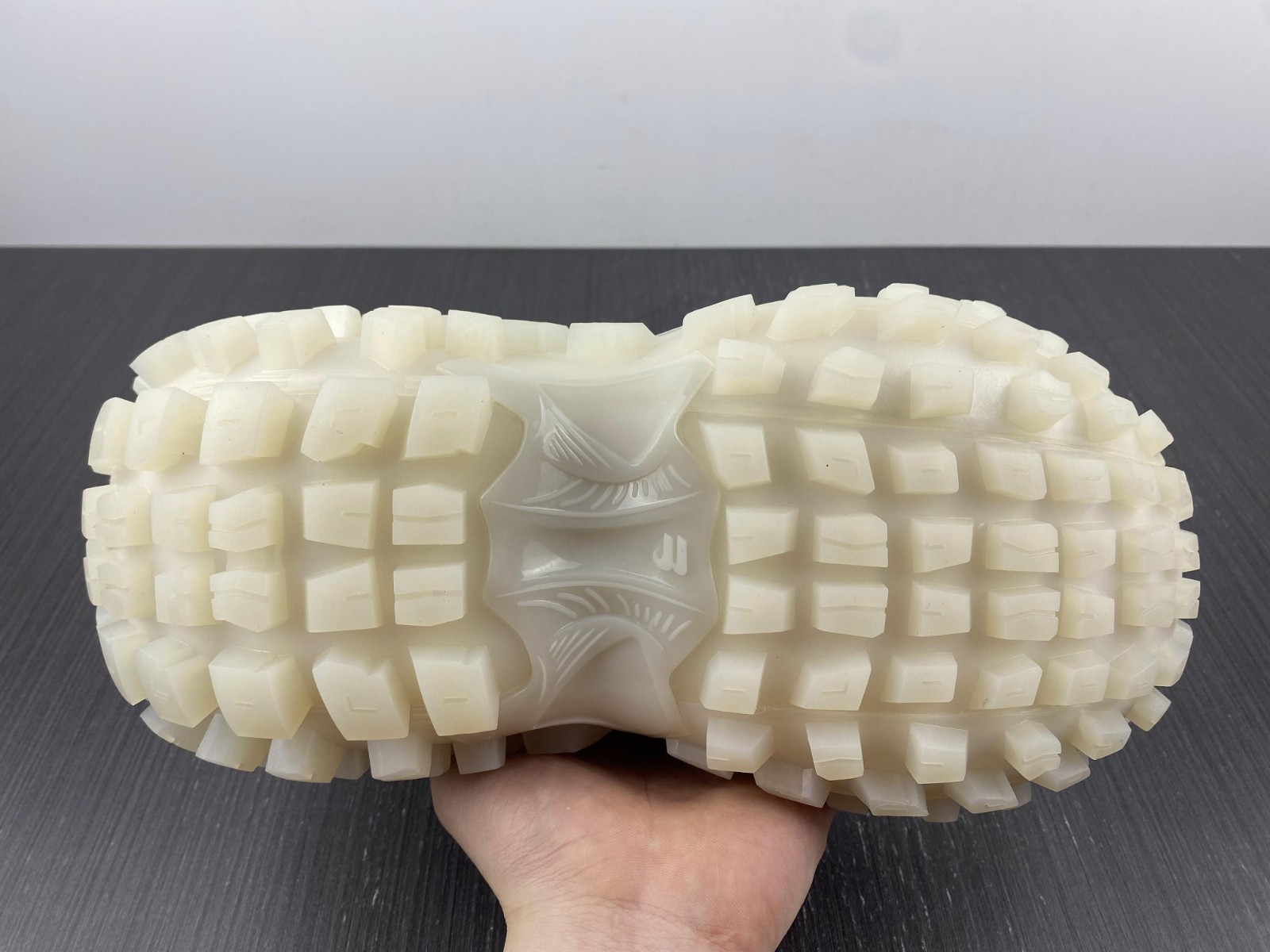 Ba*len*cia*ga bouncer chunky-sole sneakers