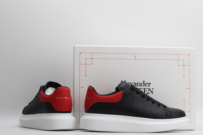 ALEXANDER MCQUEEN SNEAKER