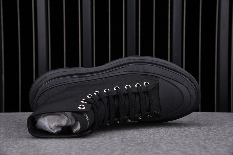 ALEXANDER MCQUEEN SNEAKER