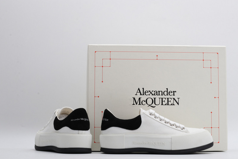 ALEXANDER MCQUEEN SNEAKER