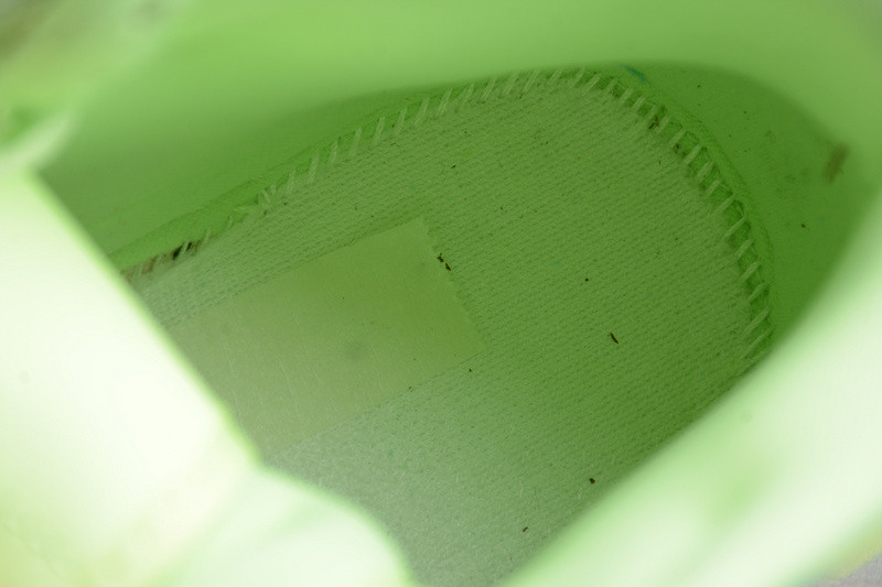 AIR JORDAN 1 WMNS BARELY VOLT AH7389-700