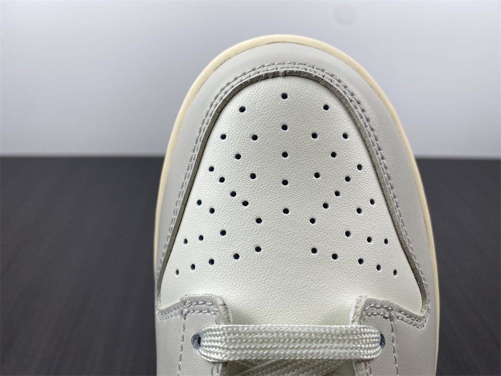 NIKE DUNK LOW “LIGHT BONE“ DD1503-107