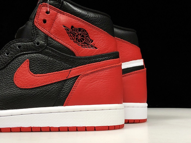 AIR JORDAN 1 HOMAGE TO HOME 861428-061