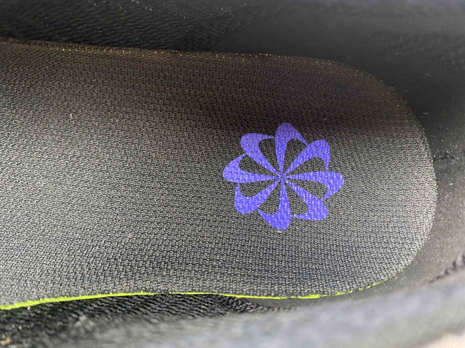 NIKE AIR MAX SCORPION “BLACK” DR0888-001