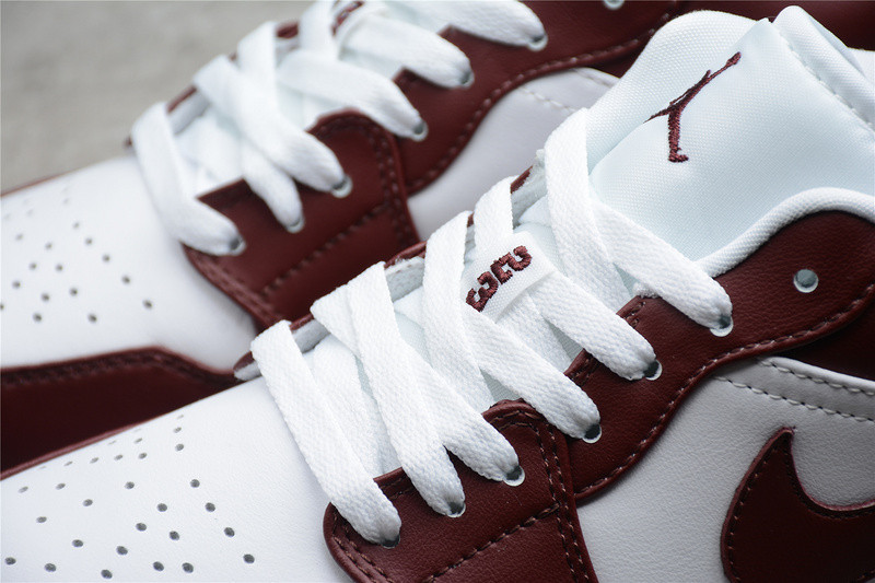 Air Jordan 1 Low “Bronze Eclipse” DC0774-116