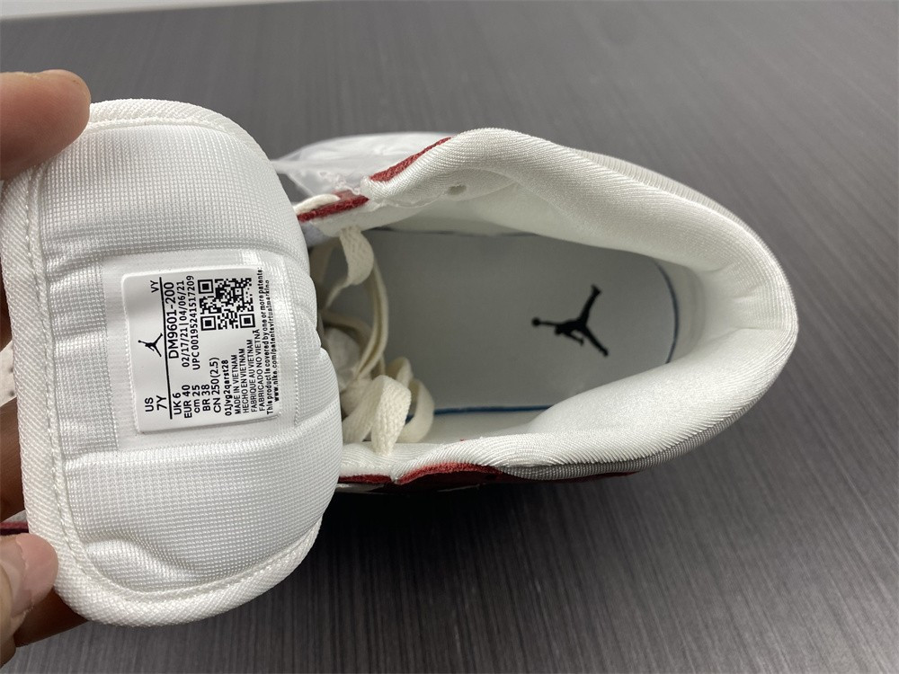 Jordan 1 Mid Anti-Gravity Machines (W) DM9601-200