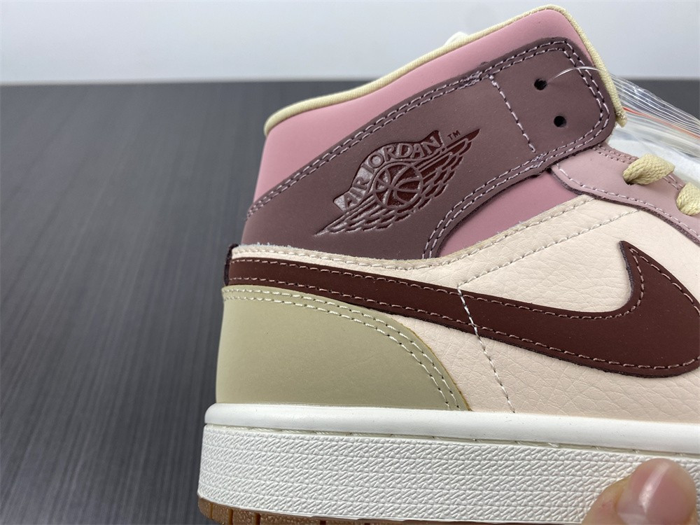 Jordan 1 Mid SE Dark Pony Smoky Mauve (W) DO7440-821