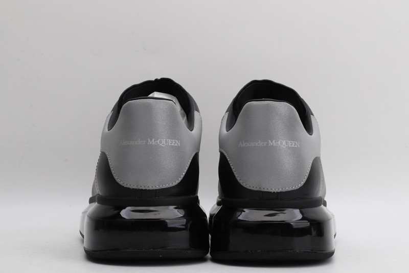 ALEXANDER MCQUEEN SNEAKER