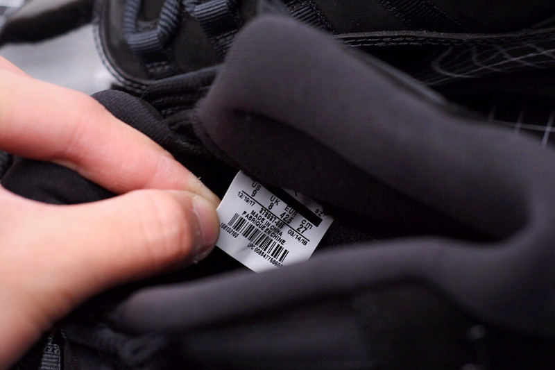 AIR JORDAN 11 RETRO CAP AND GOWN 378037-005