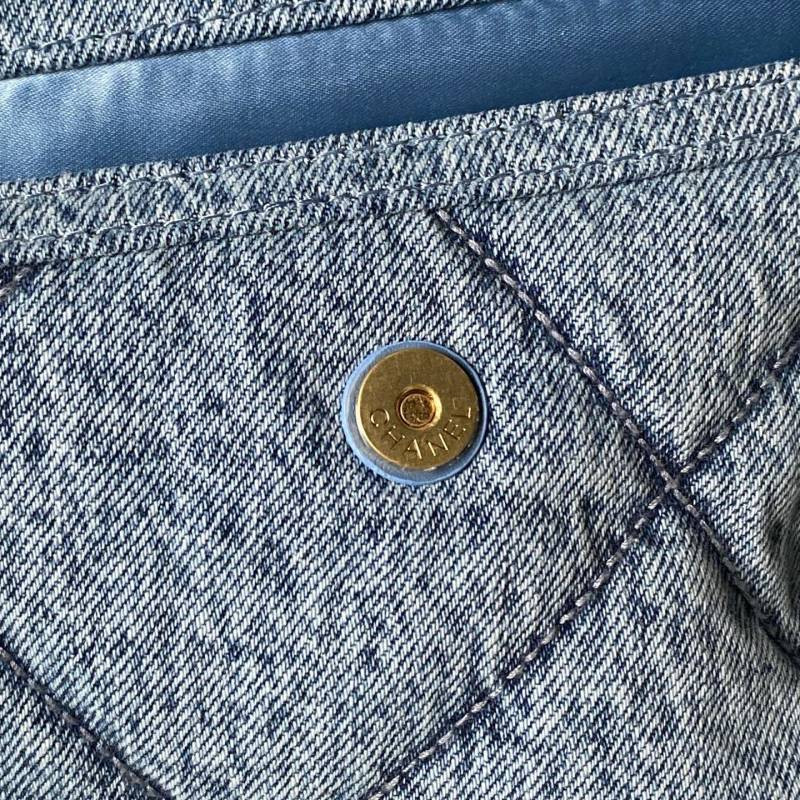 Ch**el shopping bag in shiny lambskin (as5740)