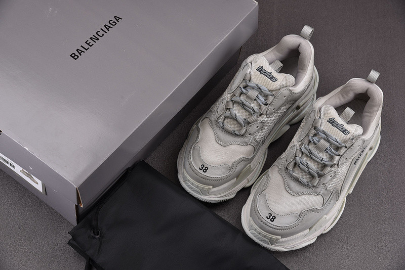 Ba*len*cia*ga triple s 734954 w2fb2 1001