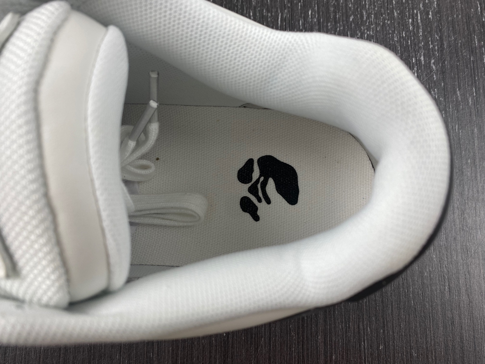 Off-White c/o Virgil Abloh