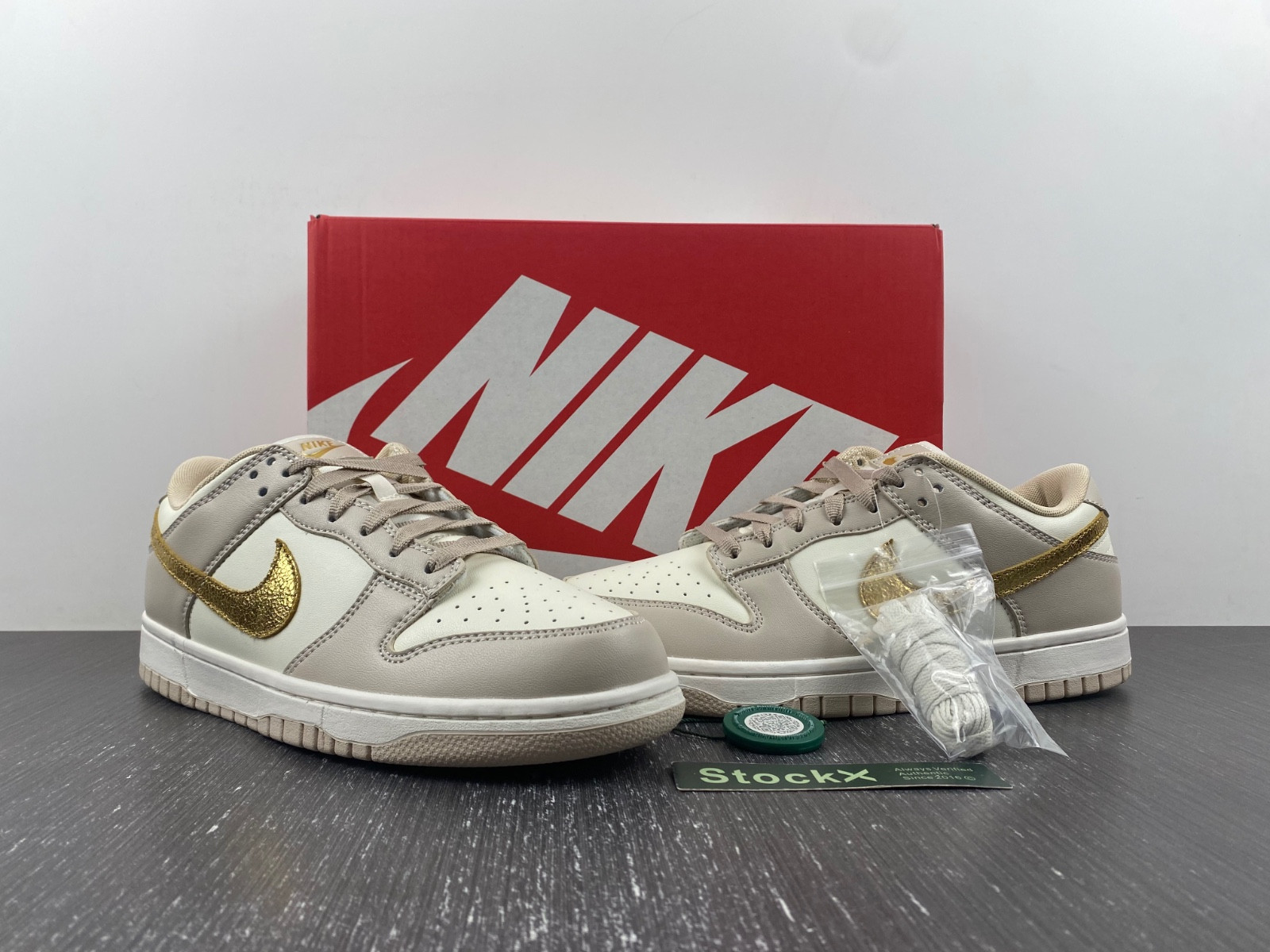 Nike Dunk Low Phantom Metallic Gold DX5930-001