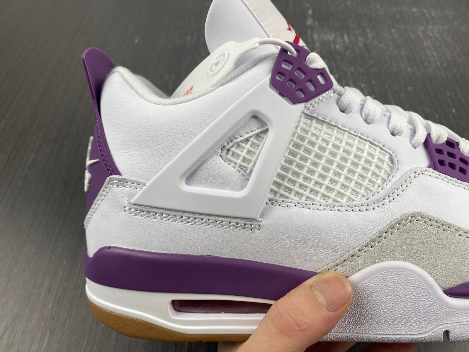 NIKE SB X AIR JORDAN 4 DR5415-150