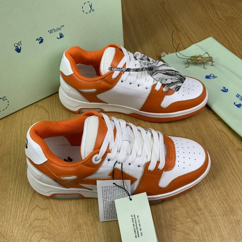 Off-White c/o Virgil Abloh