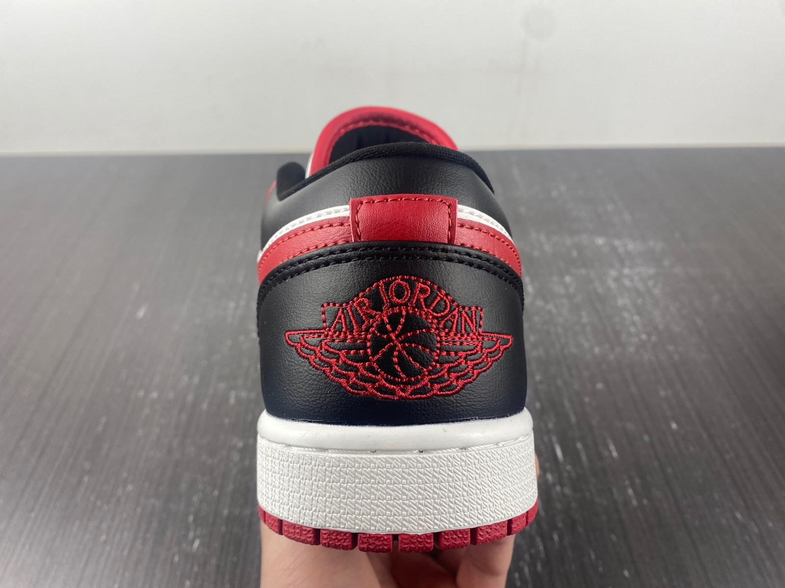 Jordan 1 Low Reverse Black Toe (W) - DC0774-160