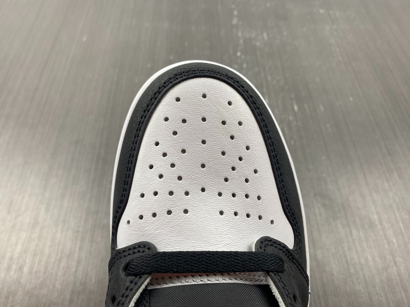 Air Jordan 1 Retro High OG Stage Haze 555088-108