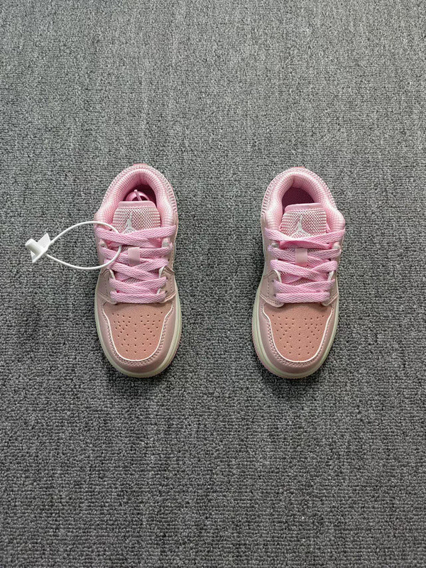 AIR JORDAN 1 KIDS SHOES