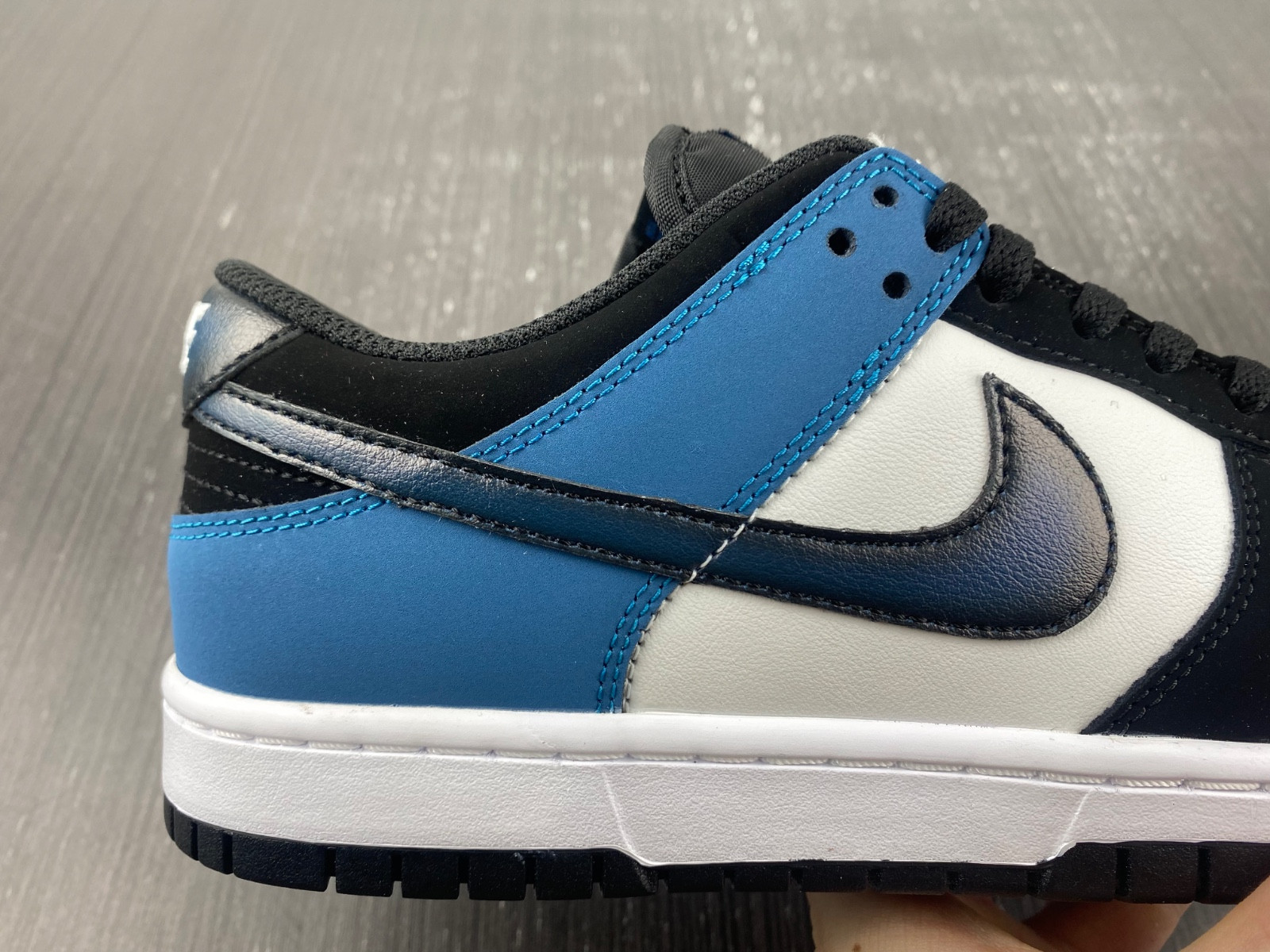 Nike Dunk Low "Black/Teal" FD6923-100