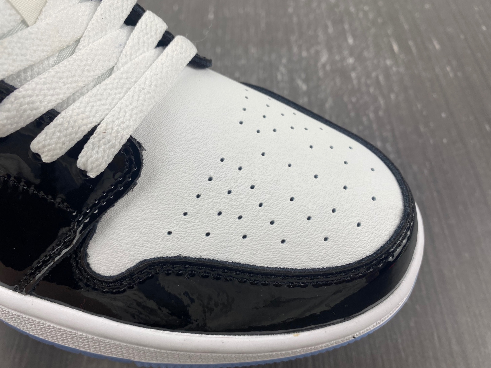 Jordan 1 Low SE Concord - DV1309-100