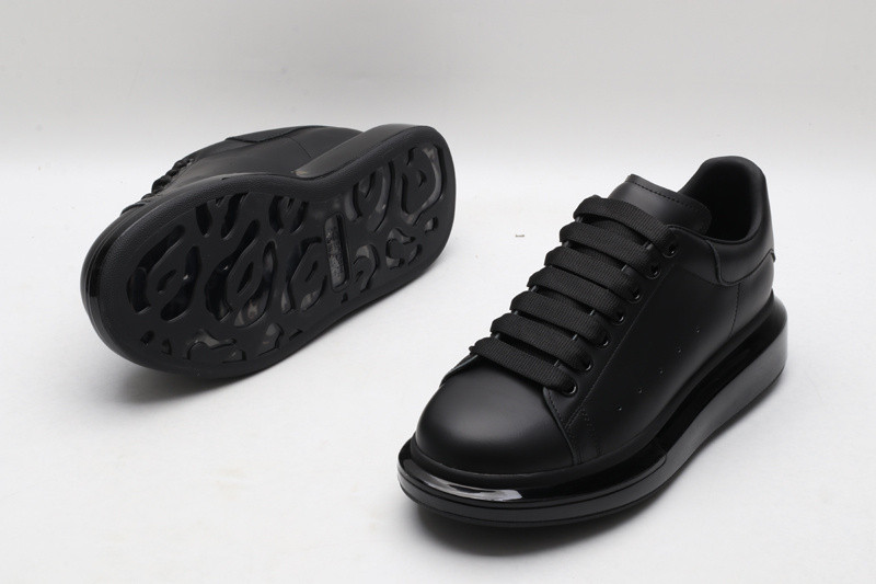 ALEXANDER MCQUEEN SNEAKER