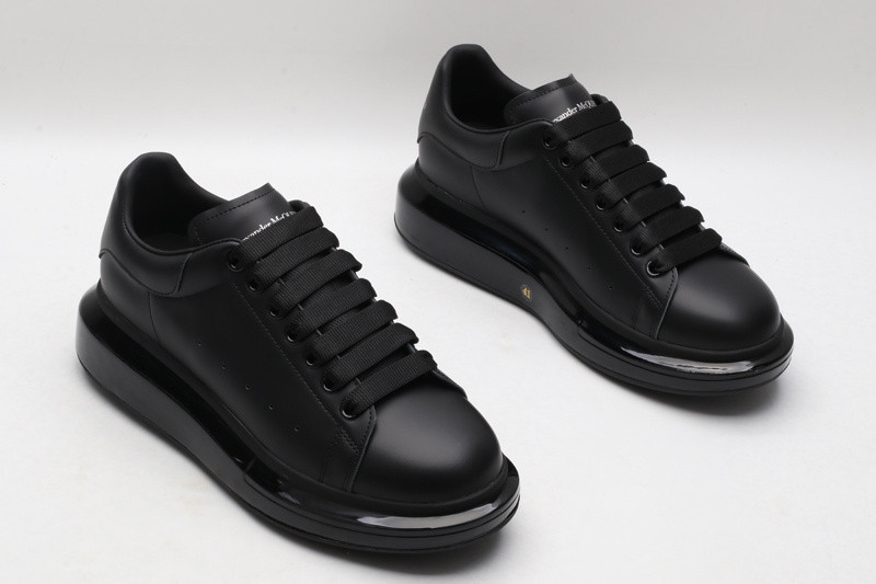 ALEXANDER MCQUEEN SNEAKER