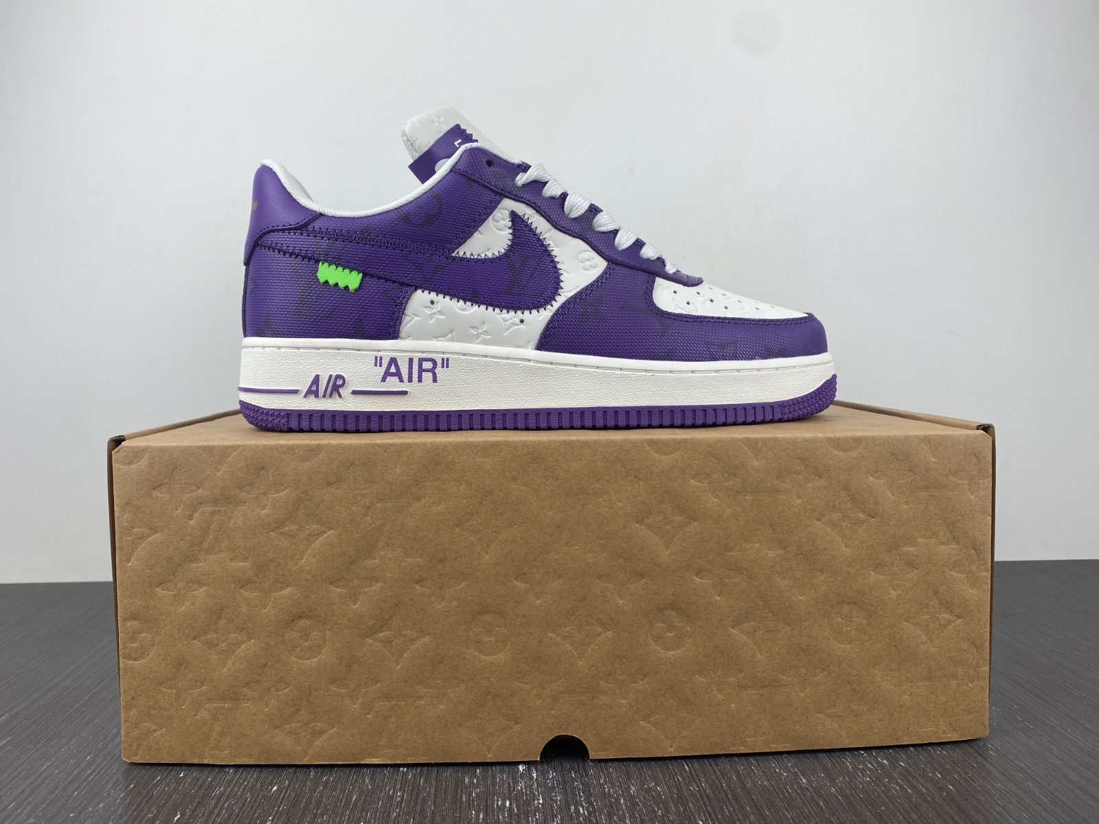 NIKE AIR FORCE 1 LOW BY VIRGIL ABLOH