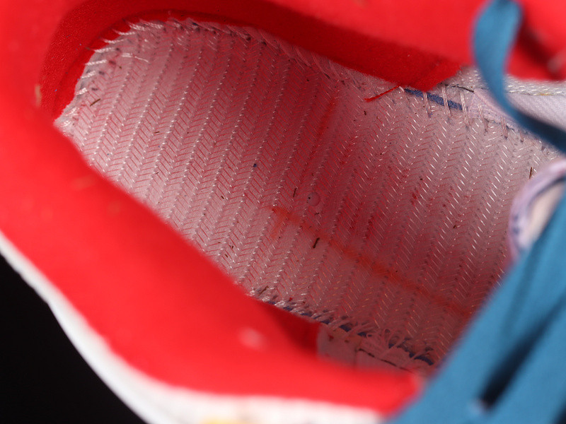 Air Jordan 4 GS "Messy Room" DR6952-400