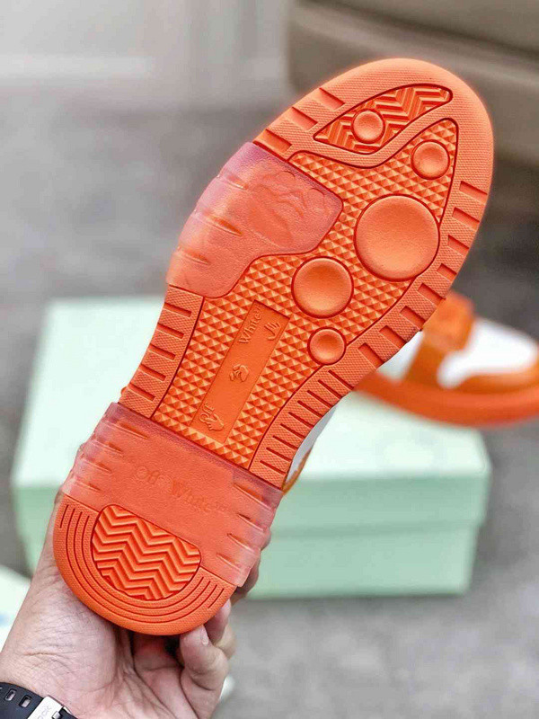 Off-White c/o Virgil Abloh