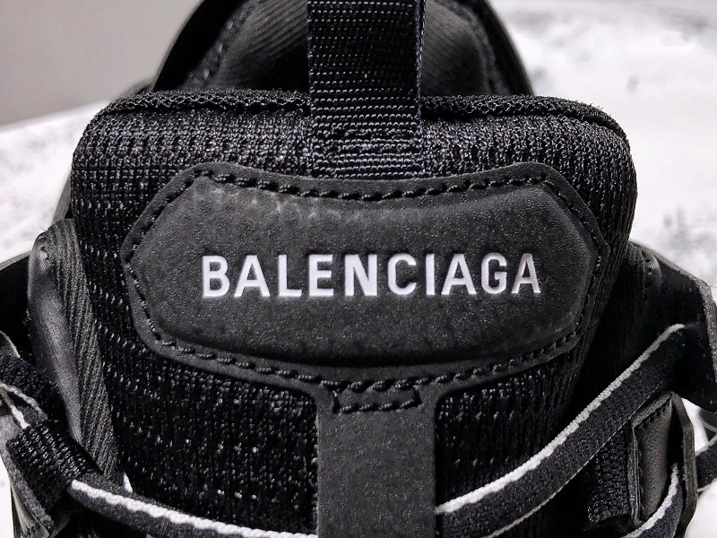 Ba*len*cia*ga track trainer (black glow) 570391 w1gb1 1003