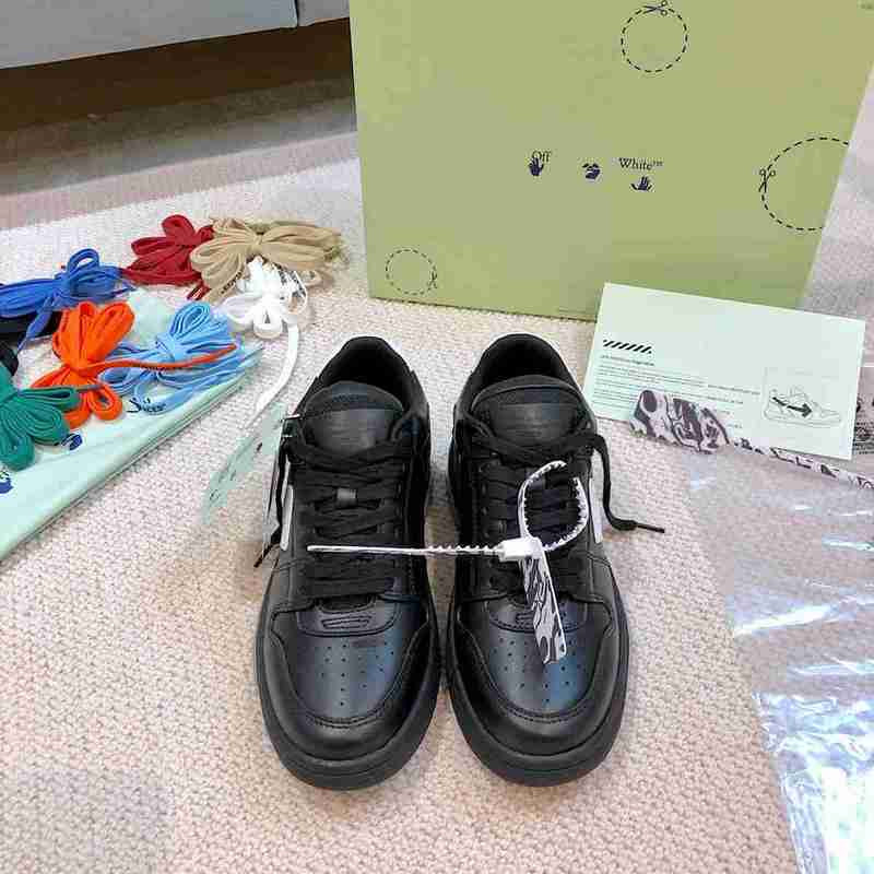 Off-White c/o Virgil Abloh