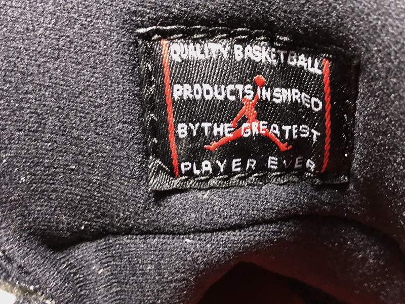 AIR JORDAN 11 RETRO LOW 