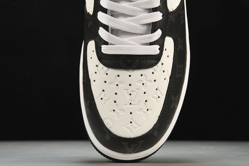 NIKE AIR FORCE 1 LOW BY VIRGIL ABLOH