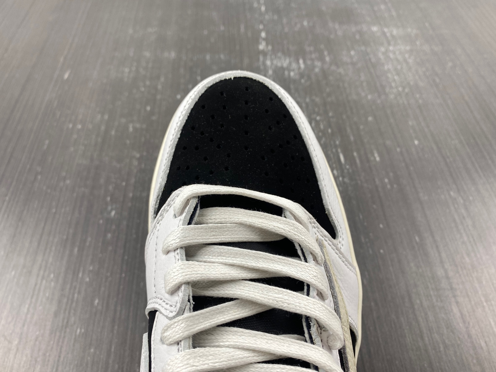 Travis Scott x Air Jordan 1 Low OG White Black DM7866-001