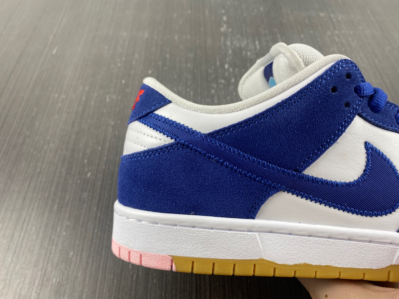 Nike SB Dunk Low “LA Dodgers” DO9395-400