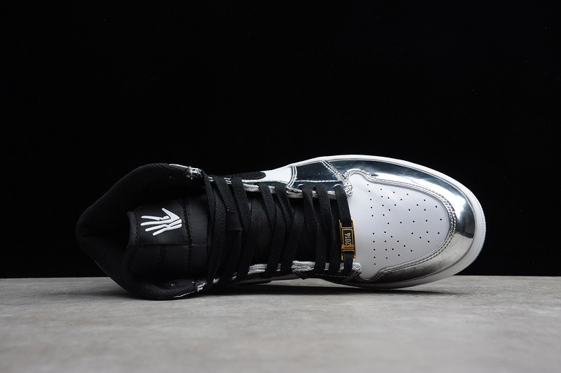 AIR JORDAN 1 RETRO HIGH PASS THE TORCH AQ7476-016