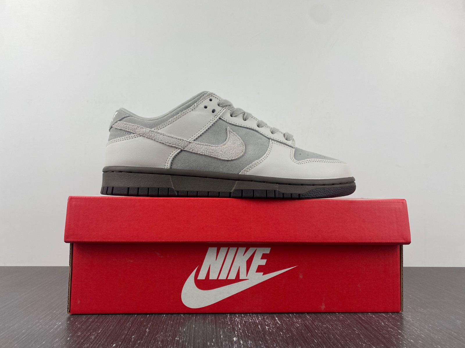 Nike Dunk Low Ironstone - FD9746-001