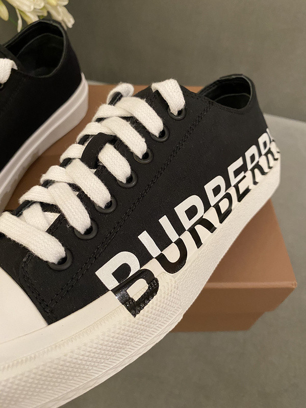 BUR SNEAKER